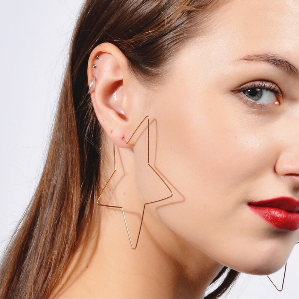 The Arielle - Dainty Statement Star Hoops - Picture 7 of 7